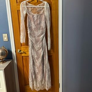 STH CUTE Lace Ruched Corset Dress with Lace Shawl (Bridal)